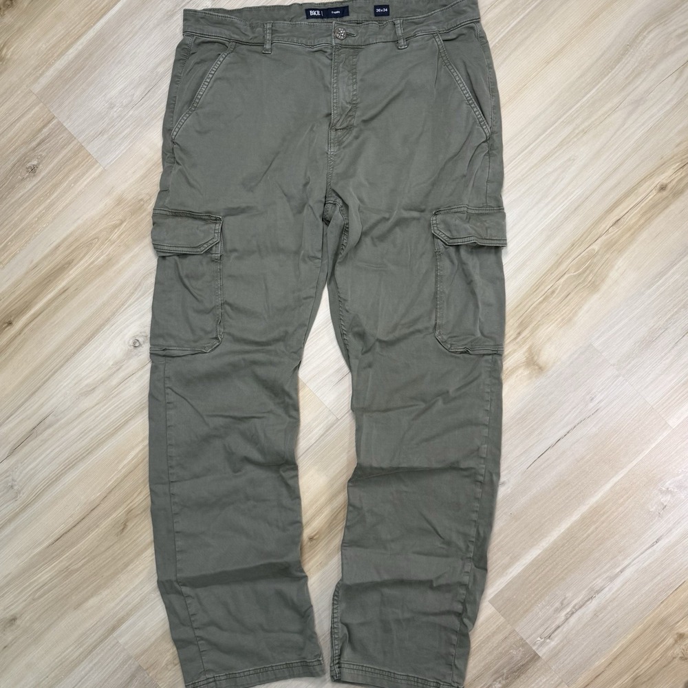 BKE Cargo Outdoor Utility Hiking Pants Men's Size 34 x 34 Work Pants Relaxed Fit